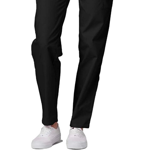 Adar Universal Scrubs for Women - Picture 4 of 6